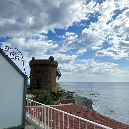 Torremare Marine du Miomo